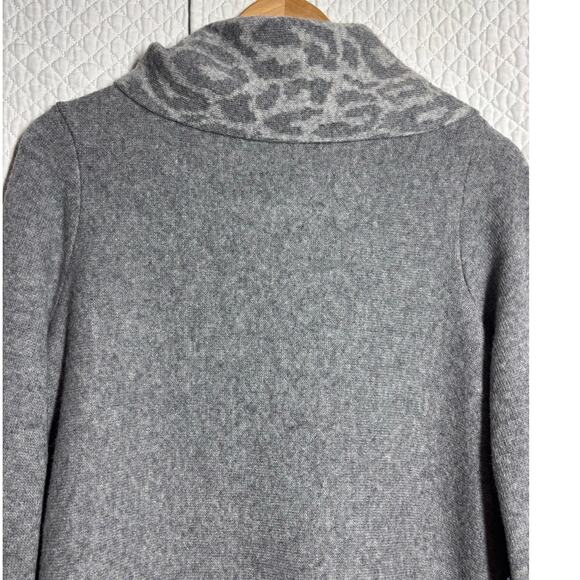Chiaramente Women M Gray Animal Print Wool Sweater Jacket Winter Career - Picture 8 of 9